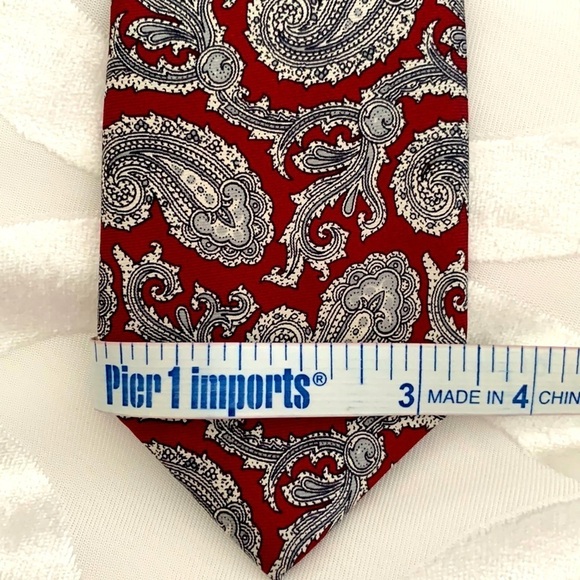 Stafford Men’s Tie. Large Paisley Design. Base is Burgundy w/Gray Accents. - Picture 4 of 4